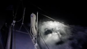 Calypso vliegt door de nacht